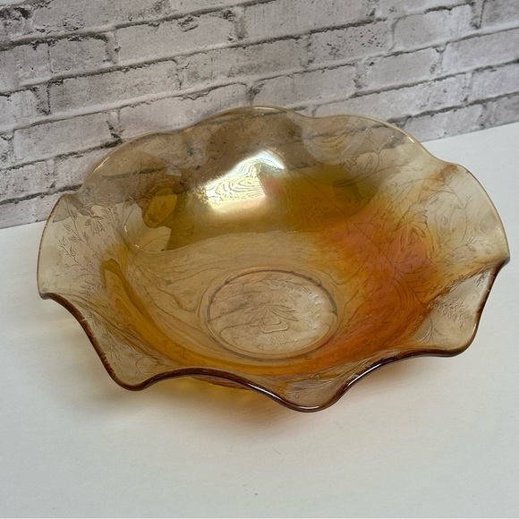 Vintage Iridescent Marigold Carnival Glass Decorative Bowl  Leaf Etched Design - Picture 15 of 16